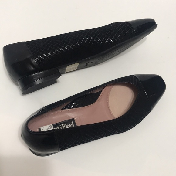 NWT BeautiFeel Black Flats - Picture 10 of 13